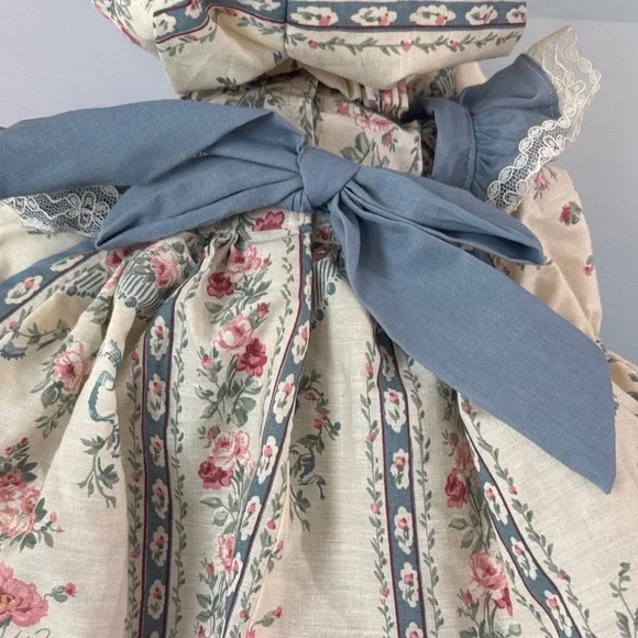 Folk Art Vintage, Handmade Country-style Bunny Rabbit Doll - Picture 8 of 12